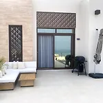 Sifah Gateway Villa With Private Pool